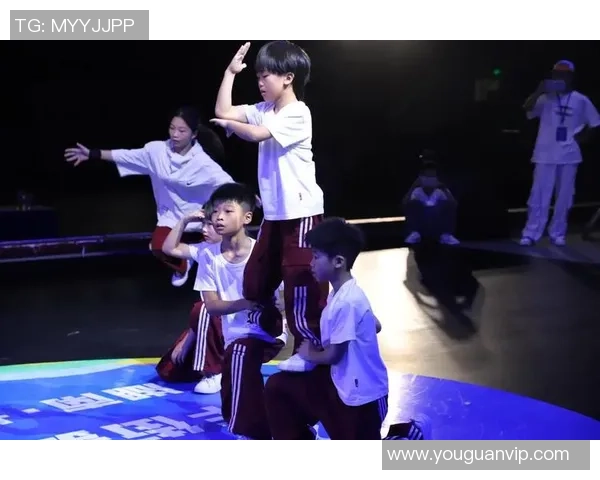 全国街舞大赛点评：深圳飞盘队默契配合展现团队精神与舞蹈魅力